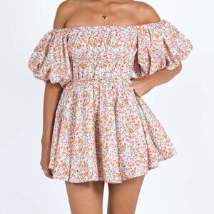 Princess Polly Floral mini dress size small!! Worn 1 time